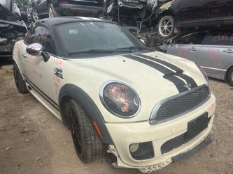 2012 Mini Cooper 1.6L Turbo Mt  For Parts