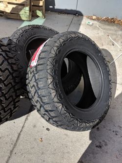 NEW 35x12.50x20 MUD / ALL TERRAIN