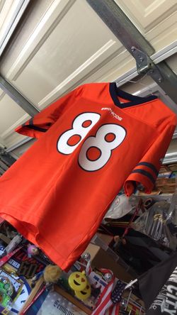 Denver Broncos football jersey size youth XL or 18