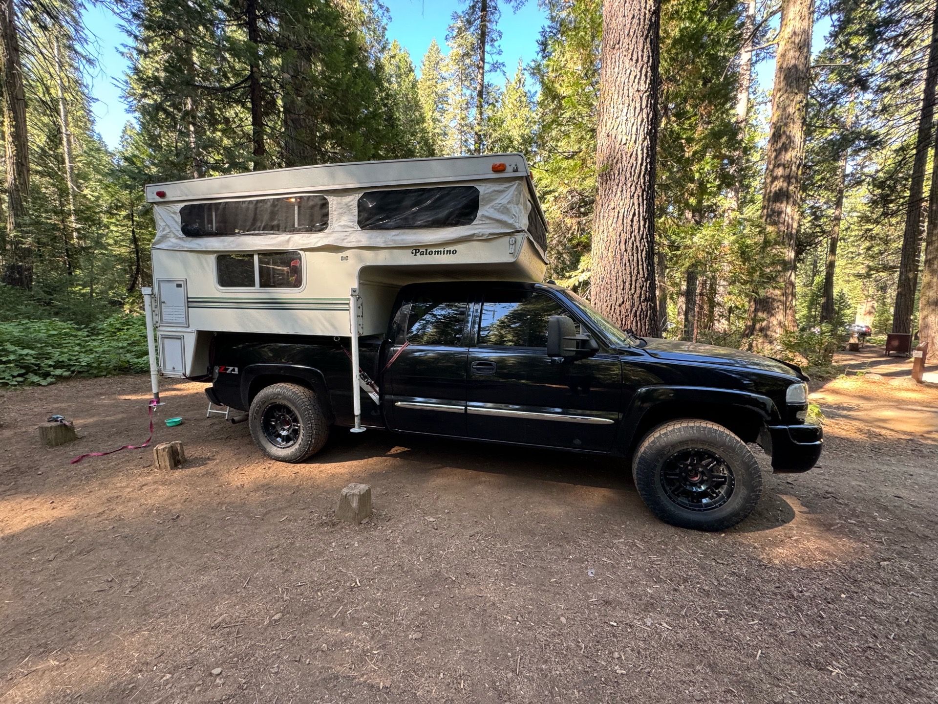 2001 Palomino Bronco 1250 Pop Up Truck Camper