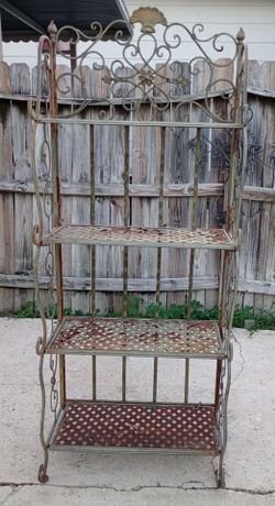 Foldable Ornate Baker's Rack