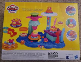 Play doh cheap cake party