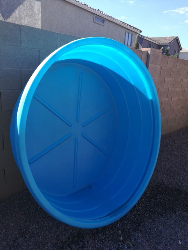 Round Pool / Poly Stock Tank for Sale in Surprise, AZ OfferUp