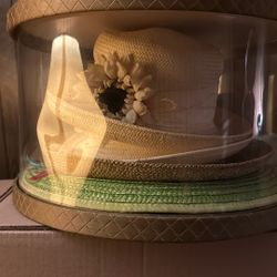 Women’s Hats 