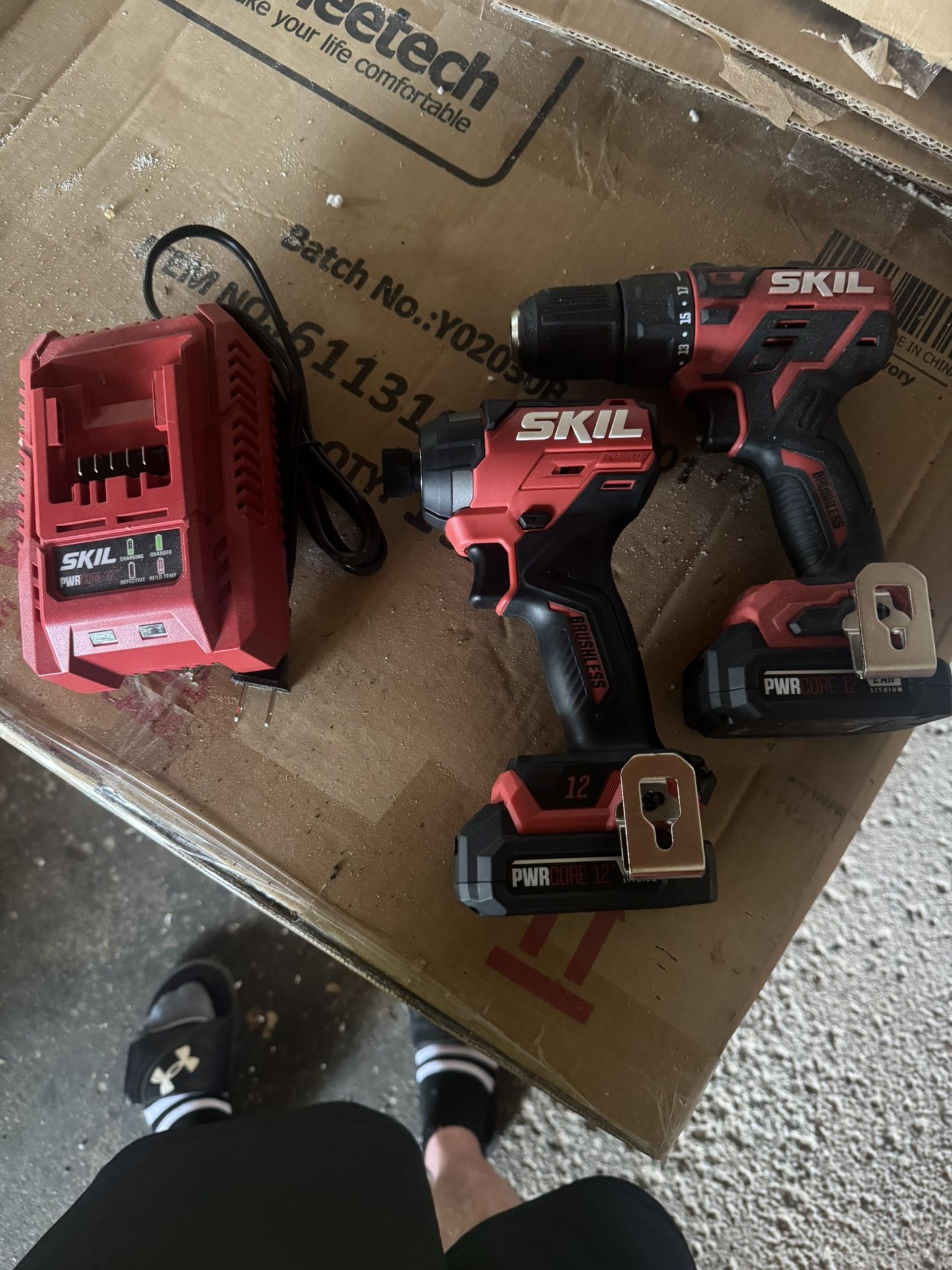 Brand New Skil 12v Brushless Drill And Impact Driver