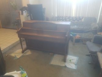 Free, Piano