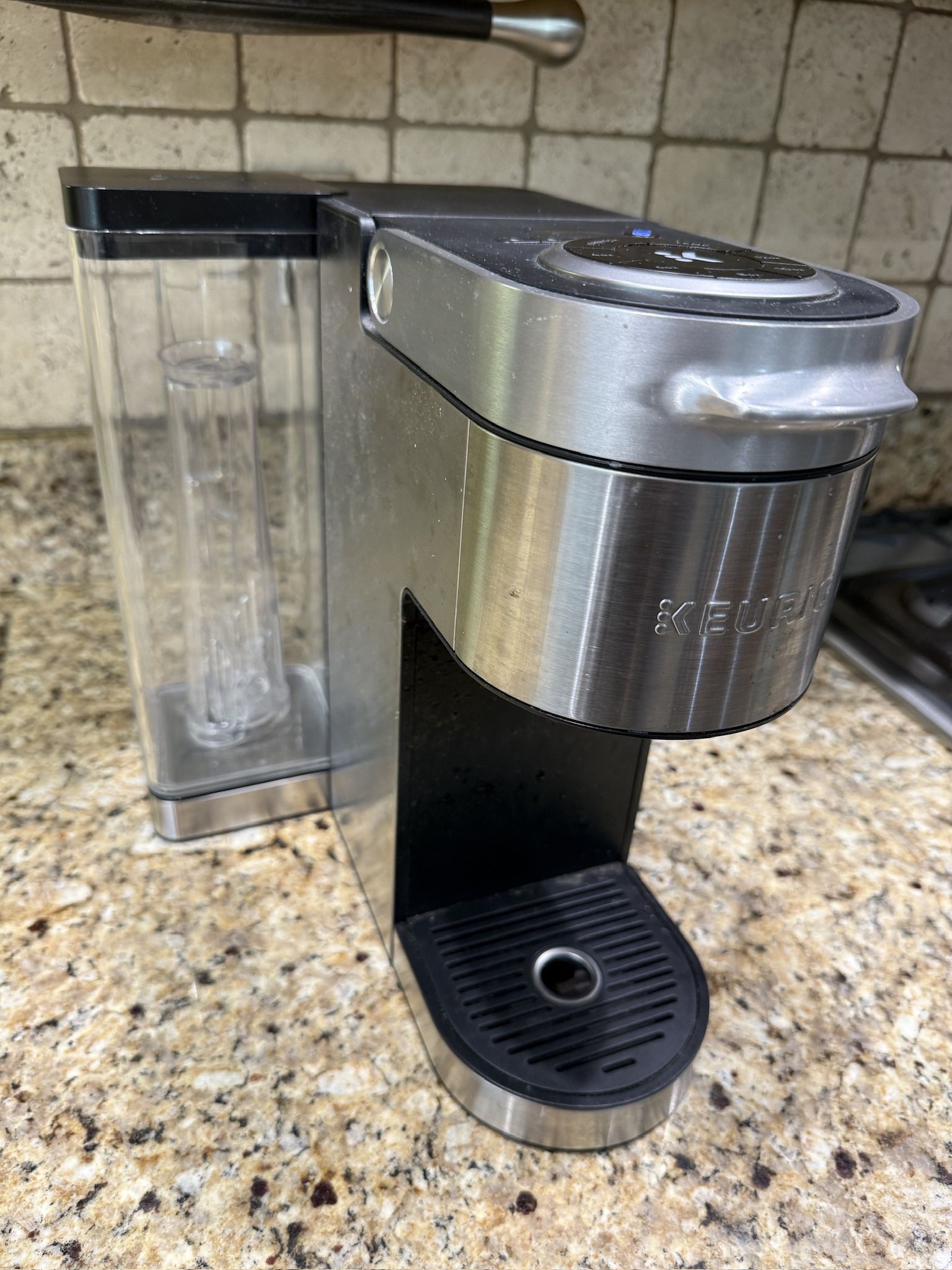 Keurig Supreme Plus Hot Brewer Coffee Maker Model K920 in great shape!