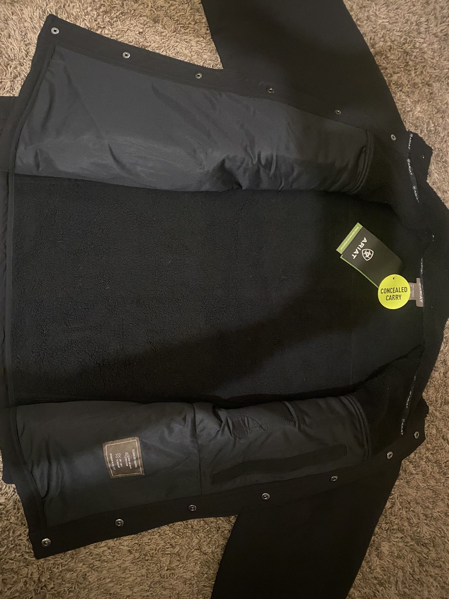 🔥 Brand New Ariat Sherpa Jackets (Men’s XL)