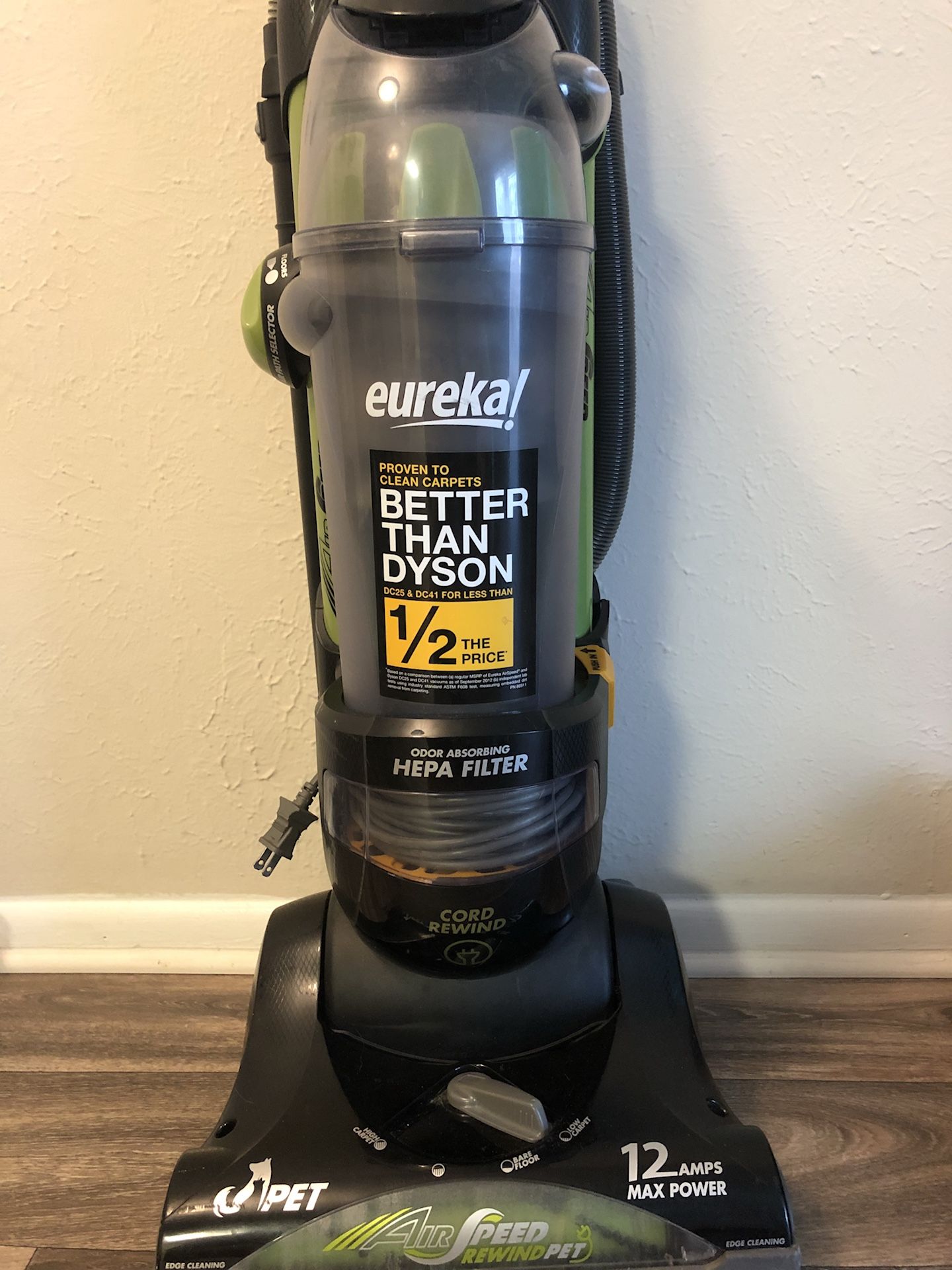 Eureka AirSpeed Pet Vacuum for Sale in Largo, FL - OfferUp