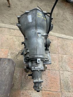 Chevy V8 700R Auto Trans
