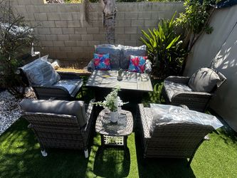 Patio furniture set outdoor new in the box