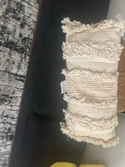 Decorative pillow