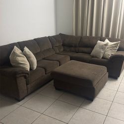 Brown Cloth Sectional 