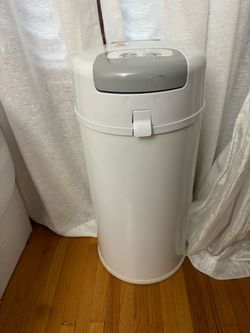Diaper Trash Can 