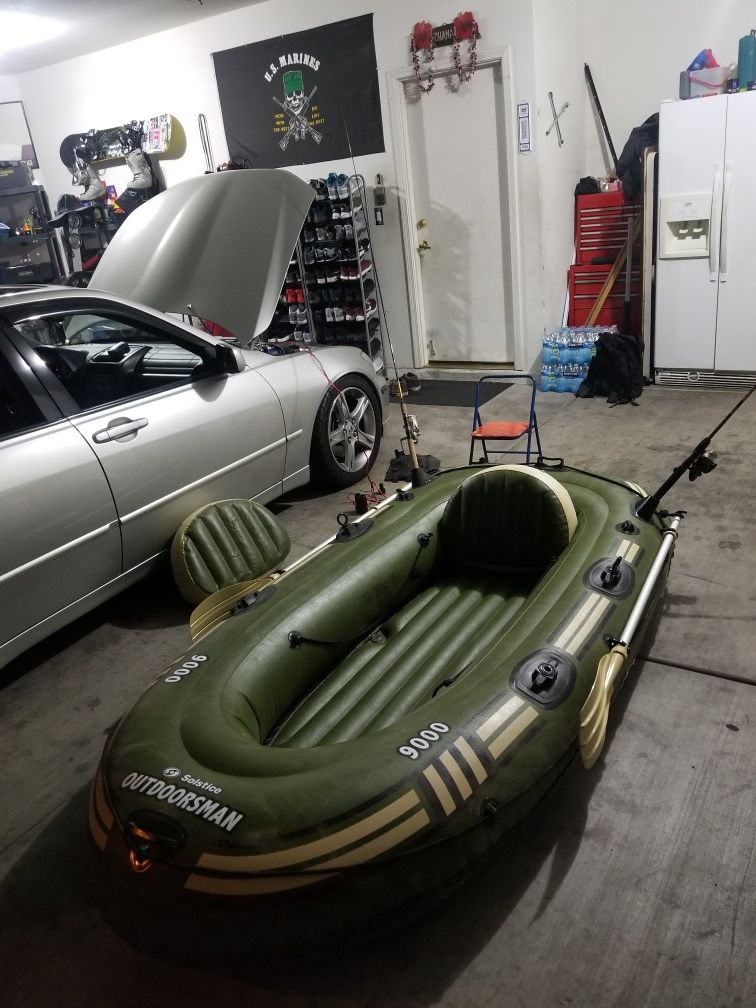 Inflatable boat Solstice Outdoorsman 9000