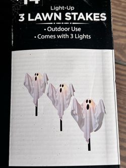 Light-Up Ghost Lawn Stakes Set of 3