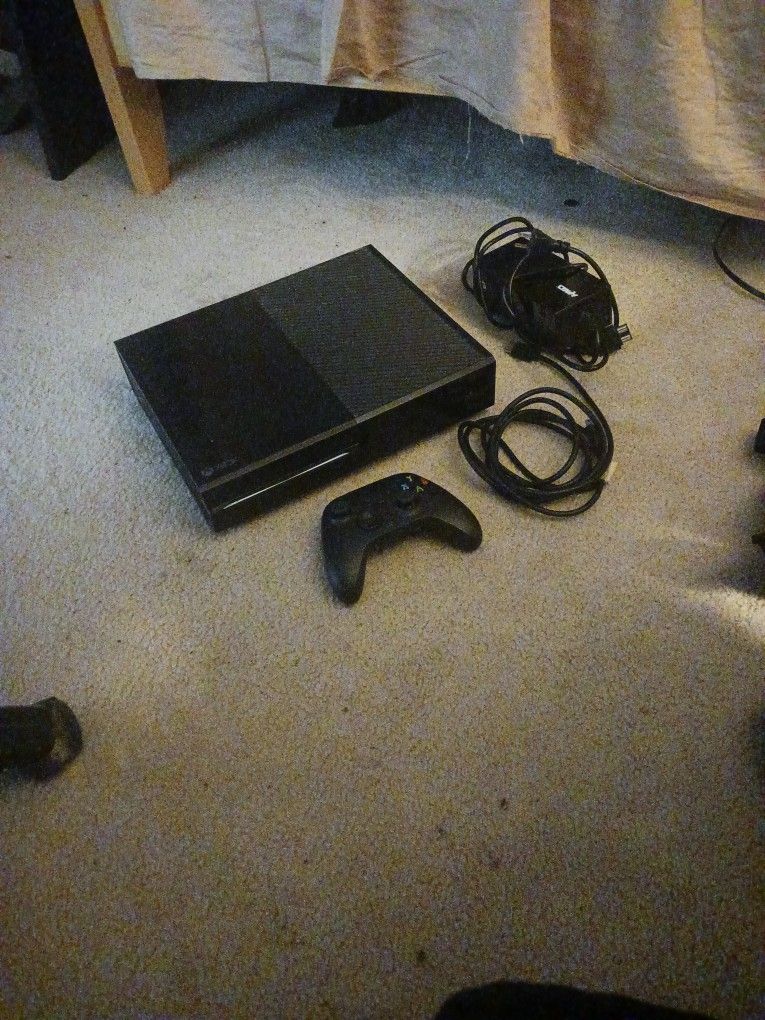 XboxOne Works Like New