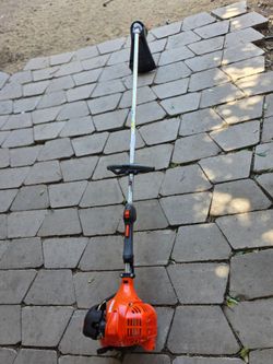 ECHO
21.2 cc Gas 2-Stroke Straight Shaft String Trimmer