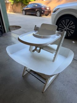 Stokke Tripp Trapp High Chair with tray and Catchy
