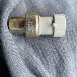 Oil Pressure Sensor Switch 18-04307