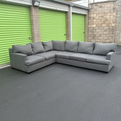 ✨ Huge Modern Gray Sectional — Seats the Whole Family!