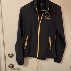 Nike Live strong Small Thin Jacket 
