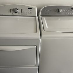 Whirlpool Washer And Dryer Set 