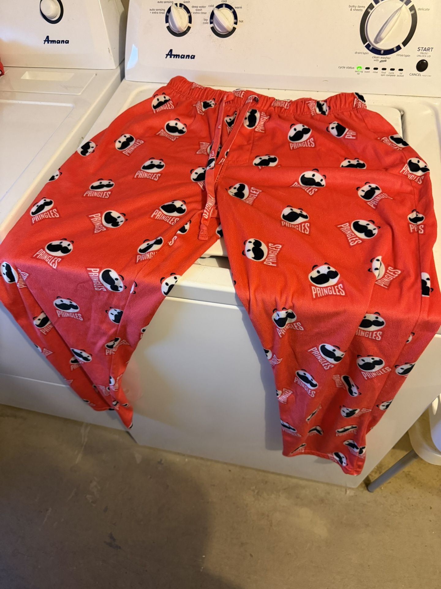 Near New Official Kellogg’s Pringles Pajama Pants Extra Large