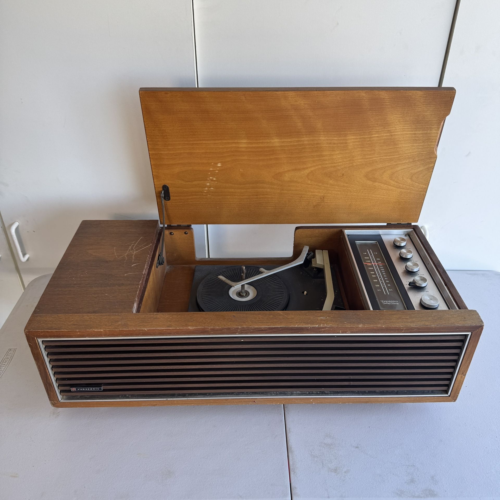Vintage Antique 1970s Panasonic SE-1217 StereoTurntable System Record Player