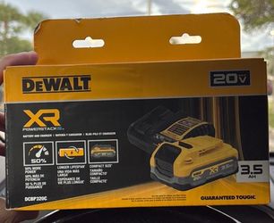 🔋 DeWalt XR Powerstack 20V 3.5Ah Battery 🔋 AND 4amp FAST CHARGER 🔌 included