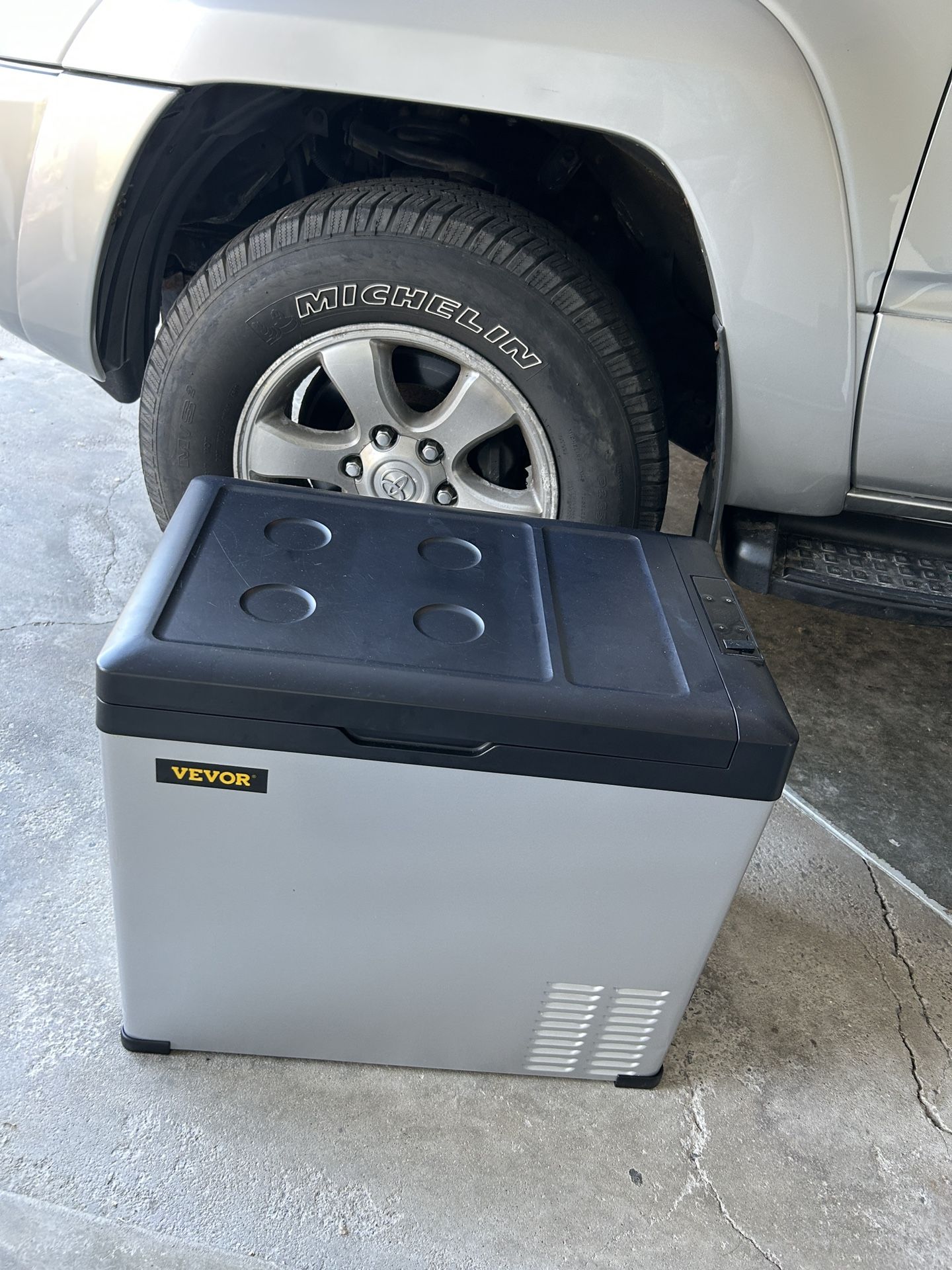Portable Refrigerator For Car 12V Vevor 53qt