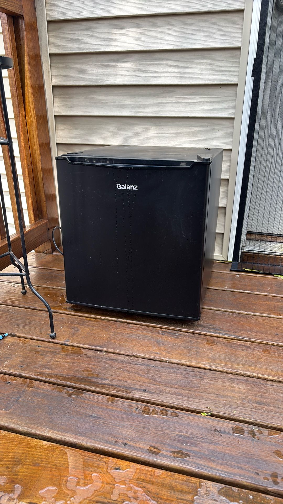 Mini Fridge