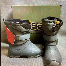 Keen Lumi Boot Youth Size 6 