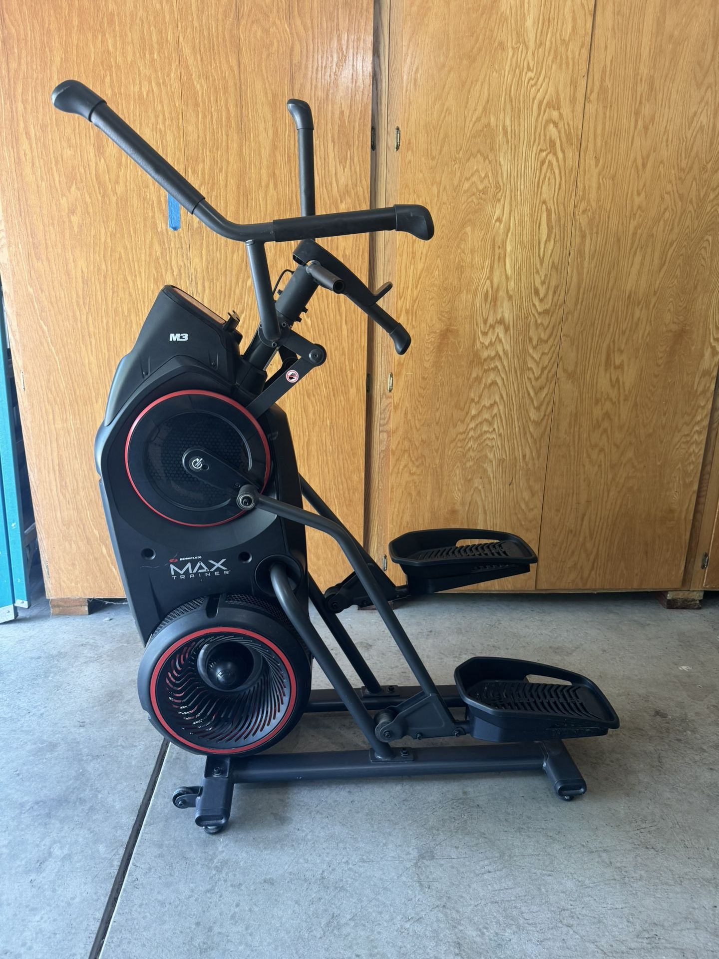 Bowflex Max Trainer M3 Eliptical in great working condition👍