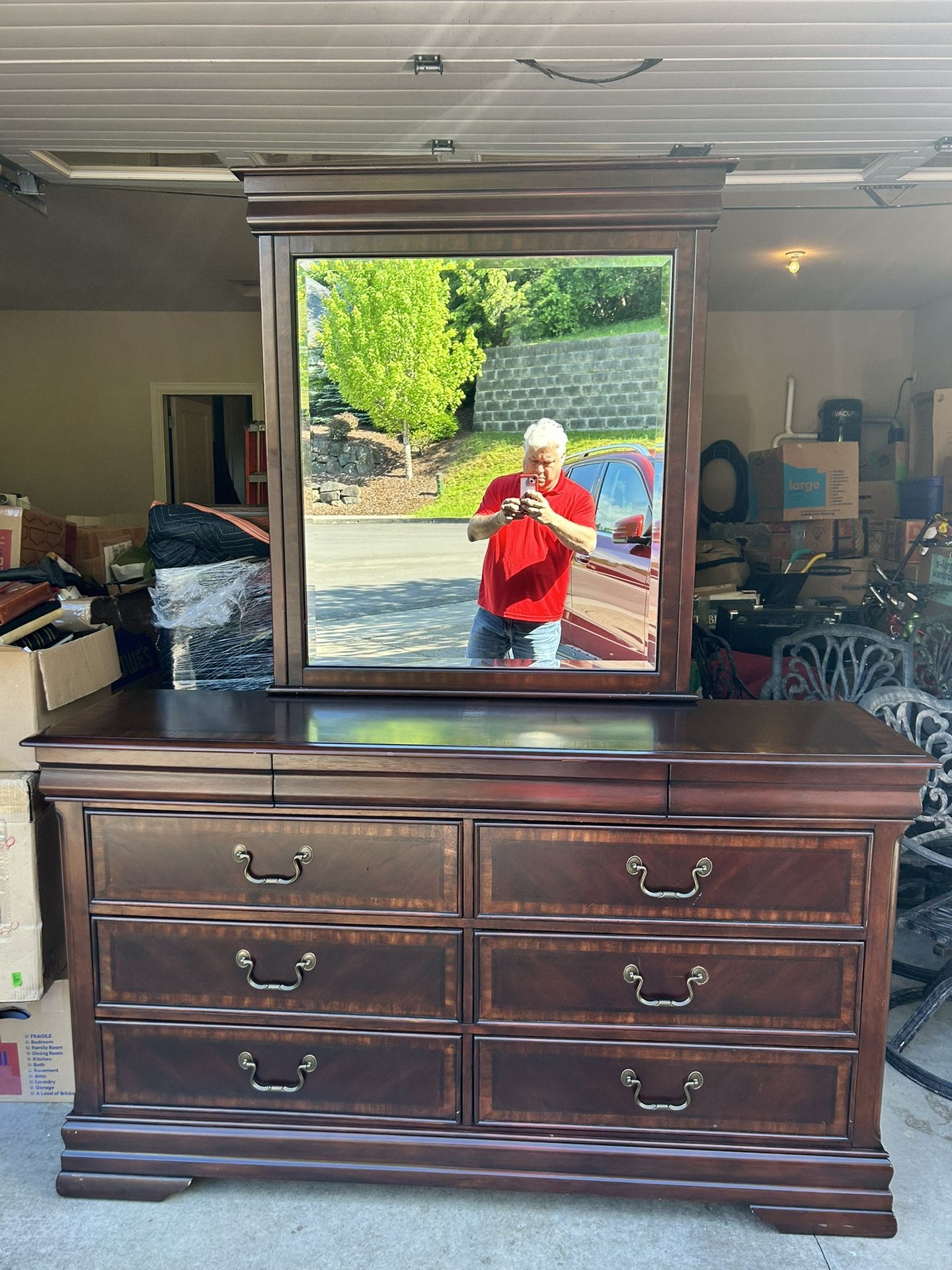 Dresser And Mirror Really Nice