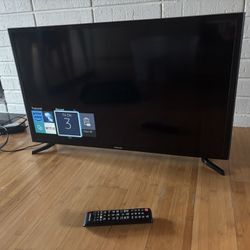 32” Samsung Smart TV