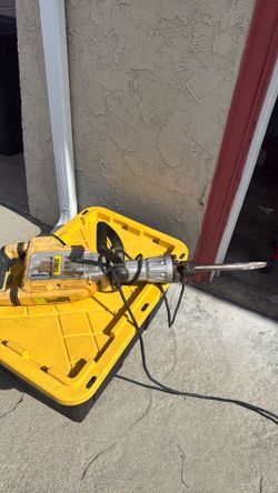 Dewalt demolition hammer