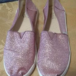 Toms (Y 4.5)