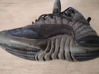 Size 6 mens Jordans