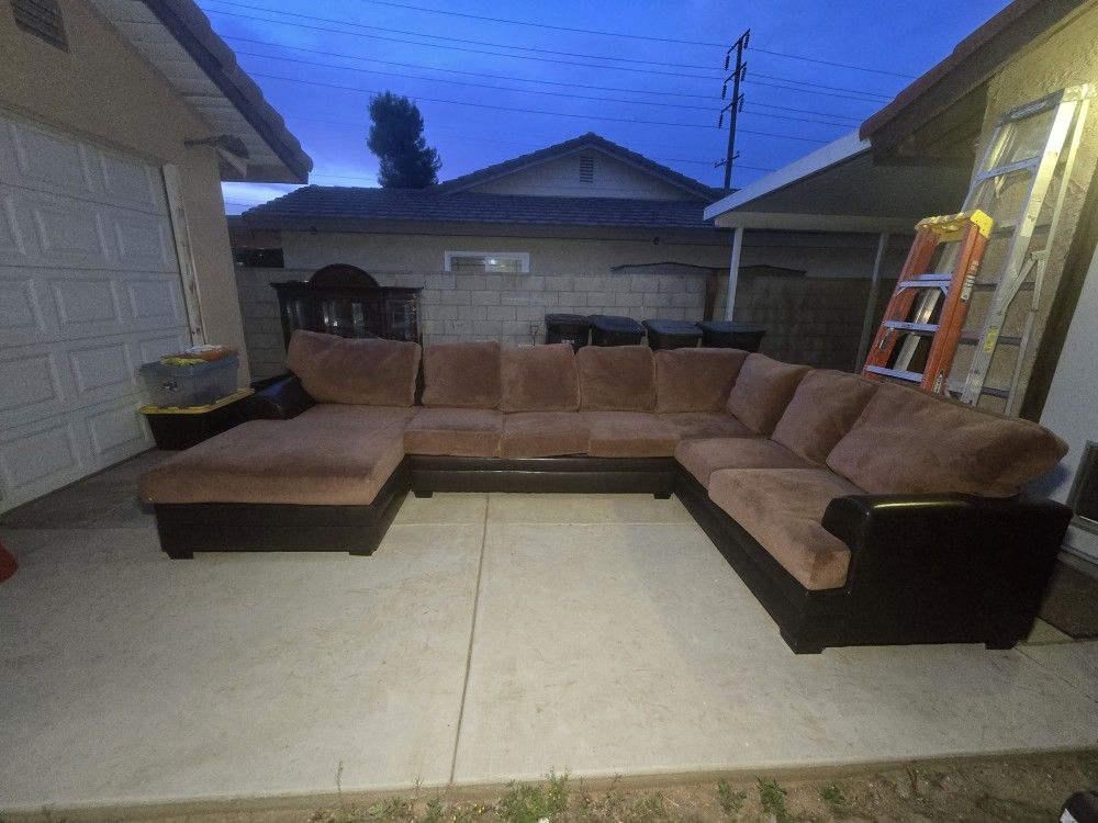 Couches (Sectional)