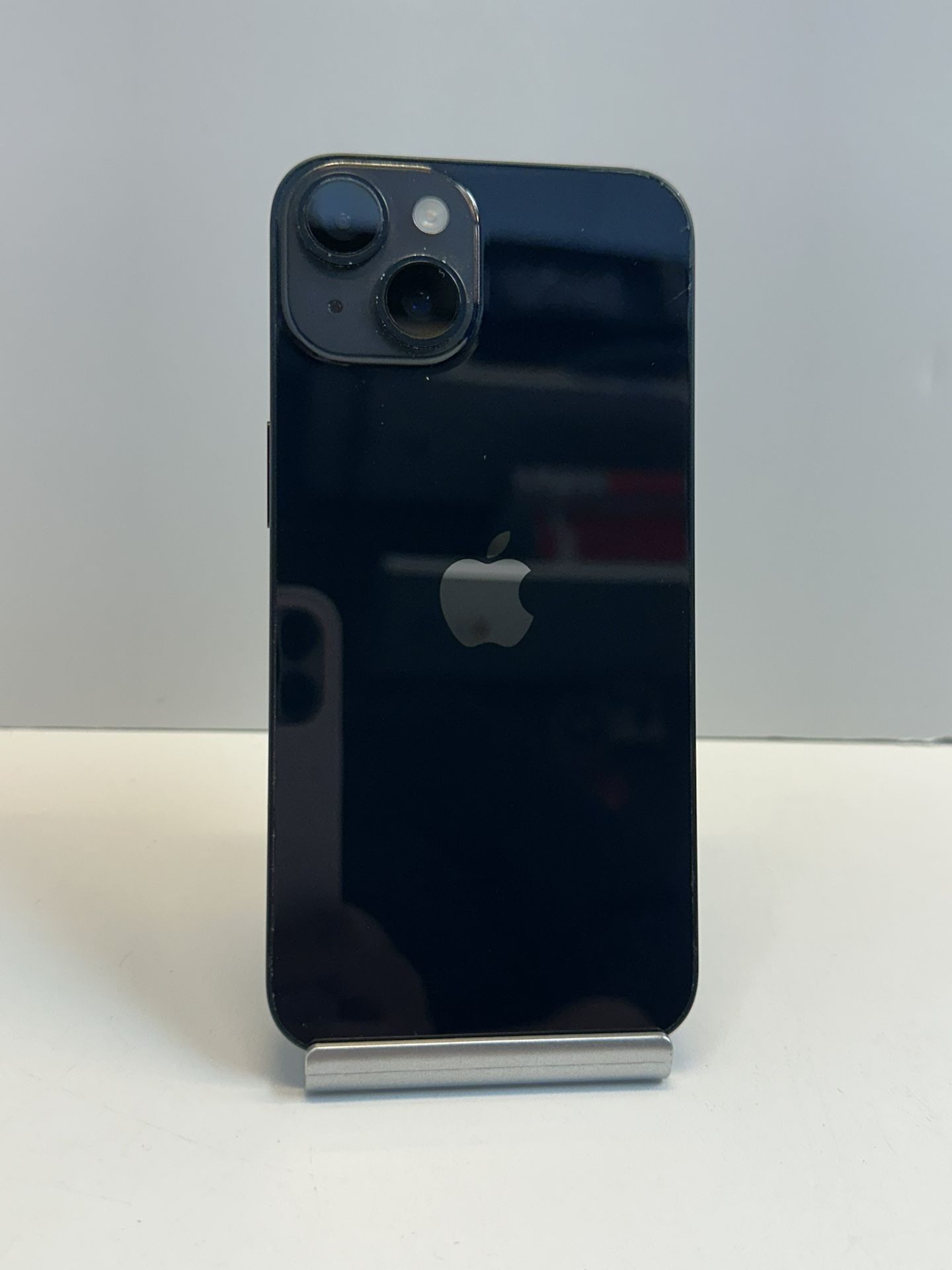 Apple iPhone 14 128gb. ( Fully Unlocked )