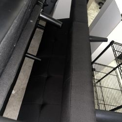 Black Cloth Futon