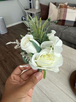 Ivory Rose Boutonniere (Wedding/Groom/Groomsmen) set of 12