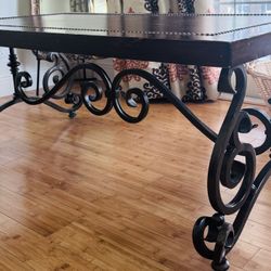 Beautiful Haverty Solid Wood Coffee Table And Side Table 