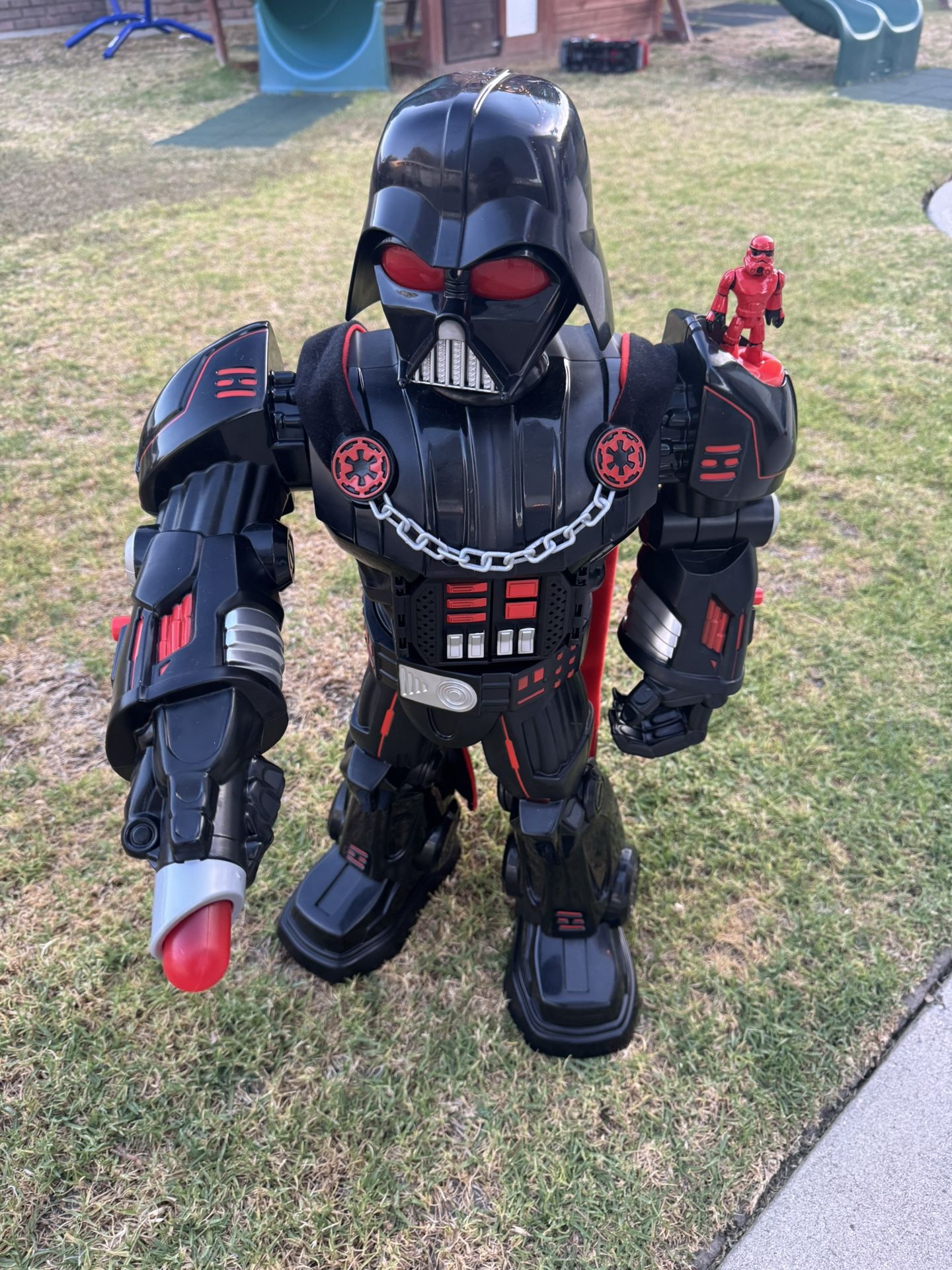 (Carlos Pending Pick Up) Imaginext Star Wars Darth Vader Bot