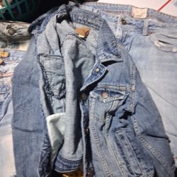 Womens Size 8 Shorts 