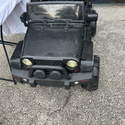 Kids motorized riding Jeep