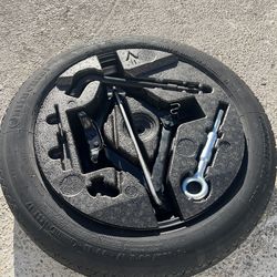 Volvo XC60 spare kit