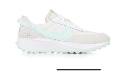 Nike Waffle Debut Size 11.5