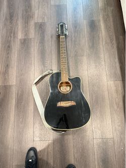 12 String Guitar